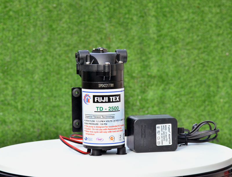 Giá máy phun sương mini 12v